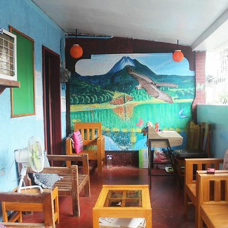 J'S Backpackers Hostel Davao Екстер'єр фото