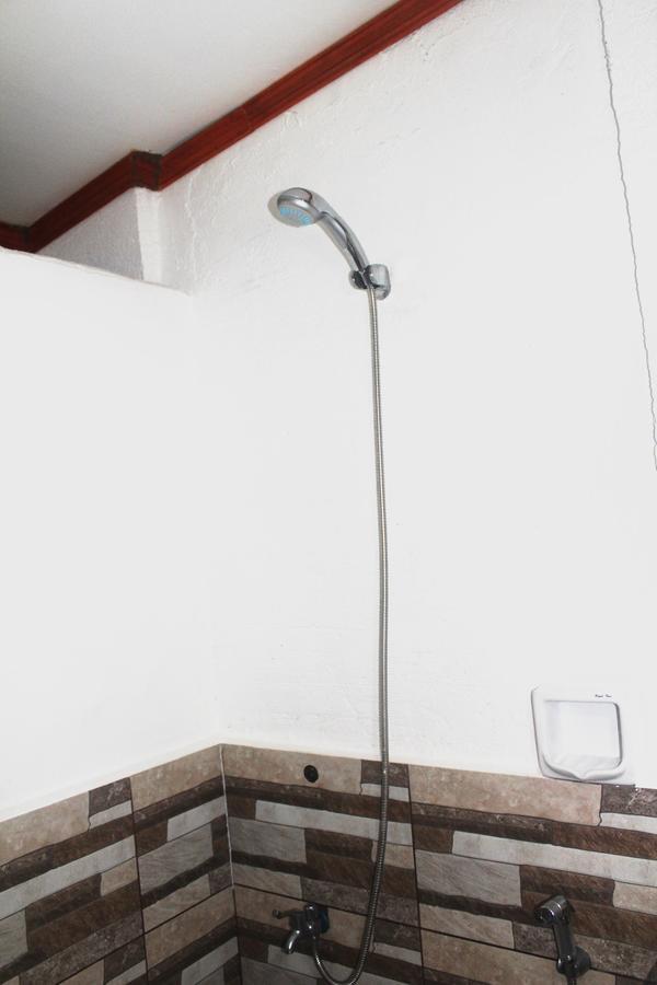 J'S Backpackers Hostel Davao Екстер'єр фото