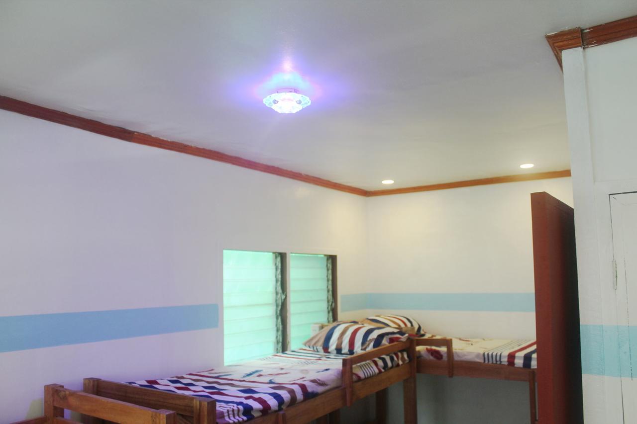 J'S Backpackers Hostel Davao Екстер'єр фото