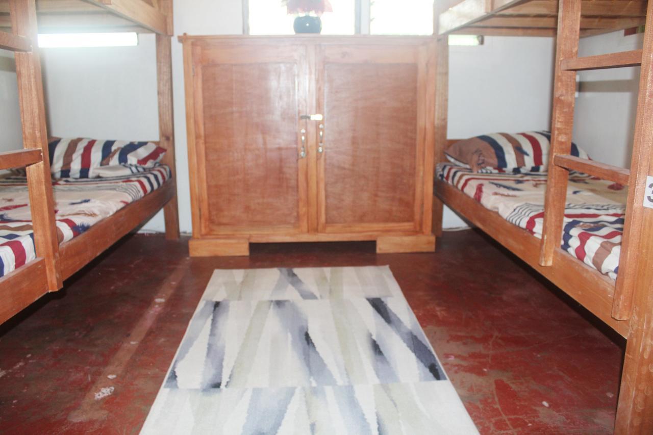 J'S Backpackers Hostel Davao Екстер'єр фото