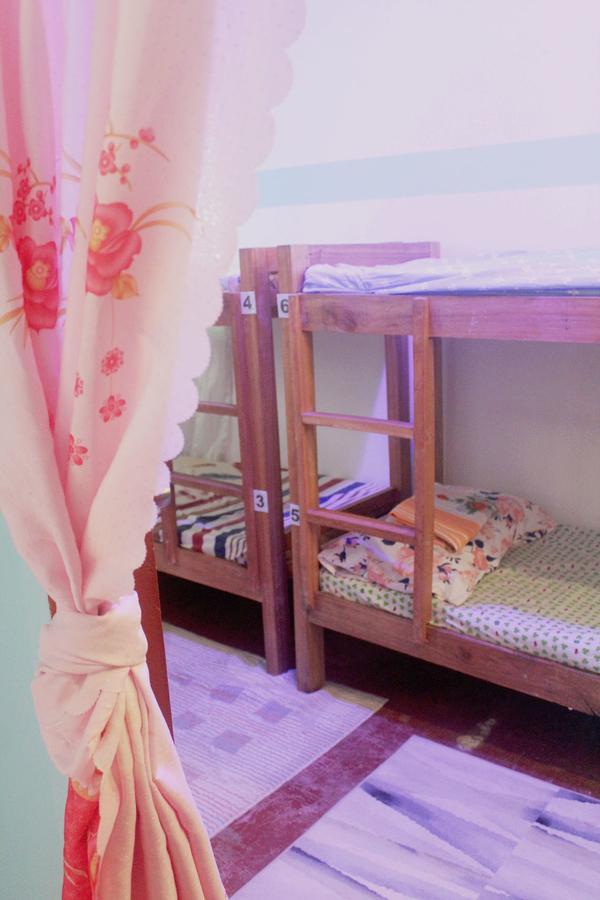 J'S Backpackers Hostel Davao Екстер'єр фото